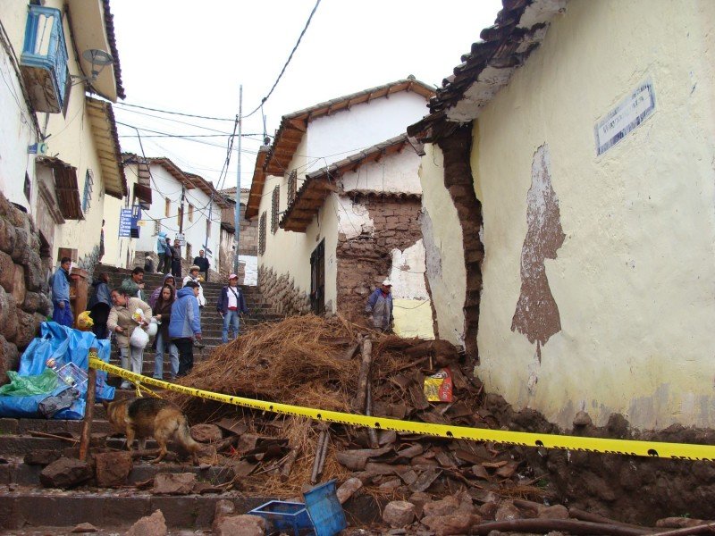 Nueve muertos y diez heridos por derrumbe de iglesia evangélica en ...