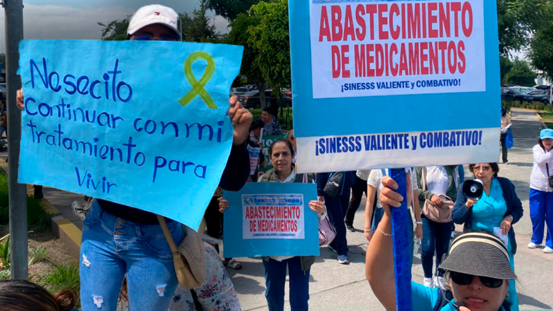 Presidente de EsSalud no reconoce crisis por falta de medicamentos