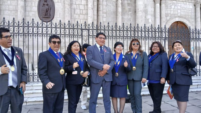 colegio de profesores ARequipa